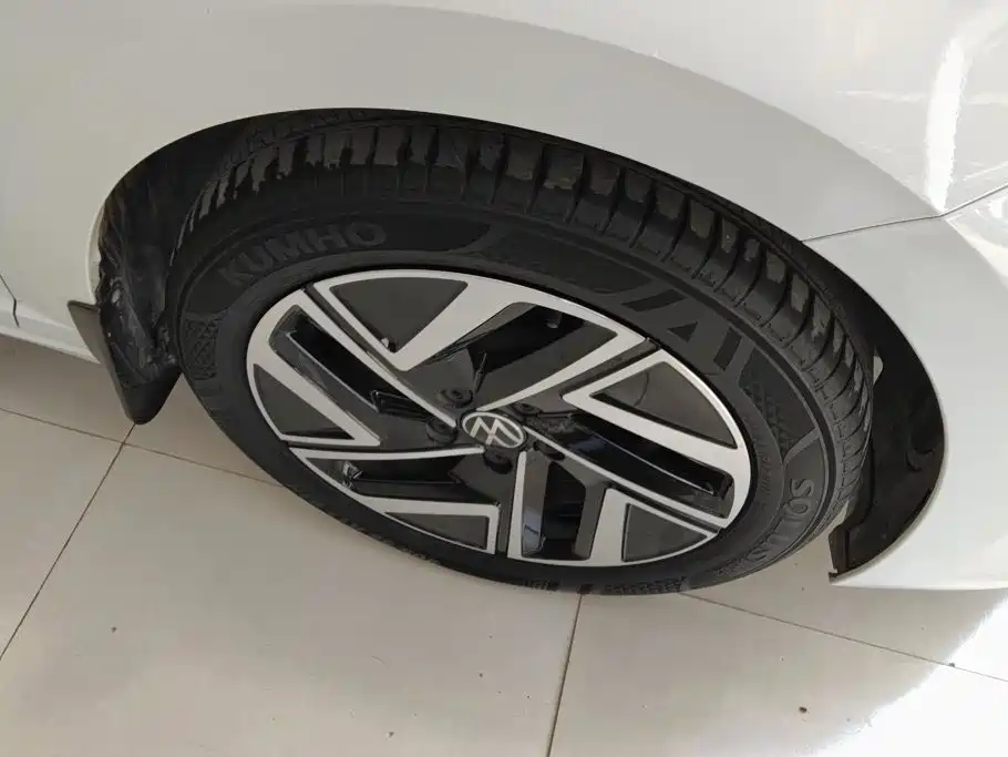 Volkswagen Sagitar — миниатюра 6