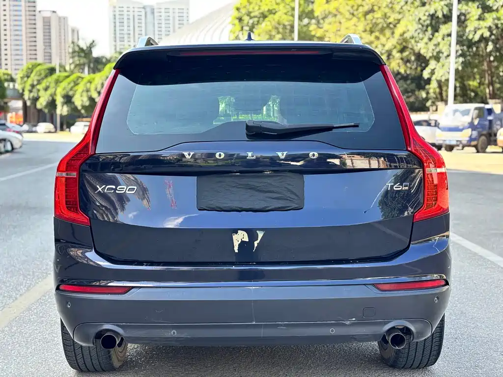 Volvo XC90 — миниатюра 2