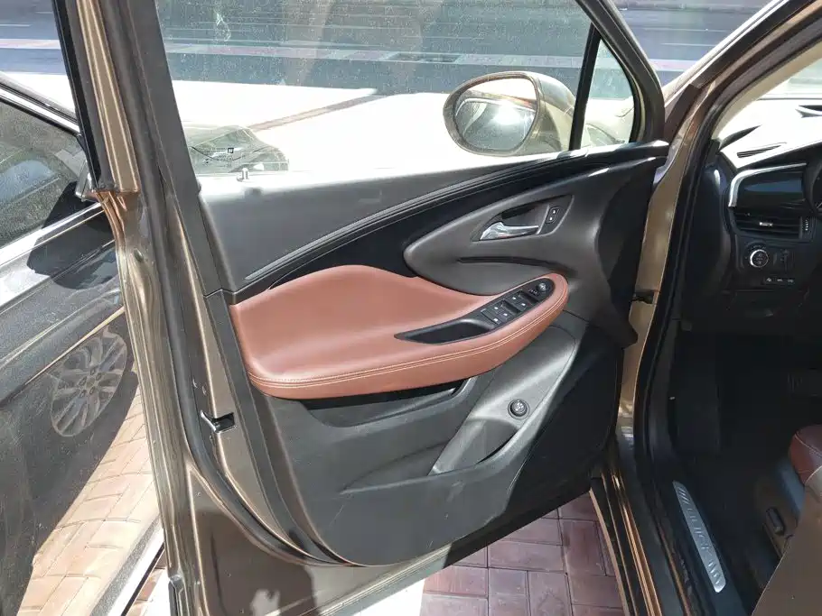 Buick Envision Plus — миниатюра 7
