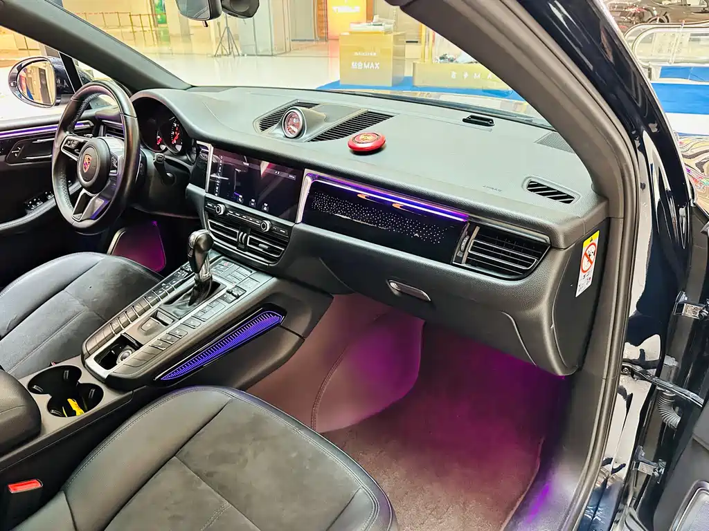 Porsche Macan — миниатюра 11