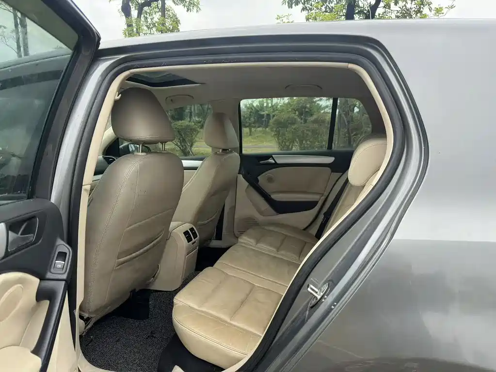 Volkswagen Golf — миниатюра 5
