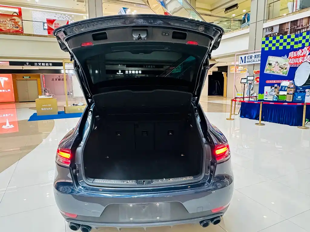 Porsche Macan — миниатюра 13