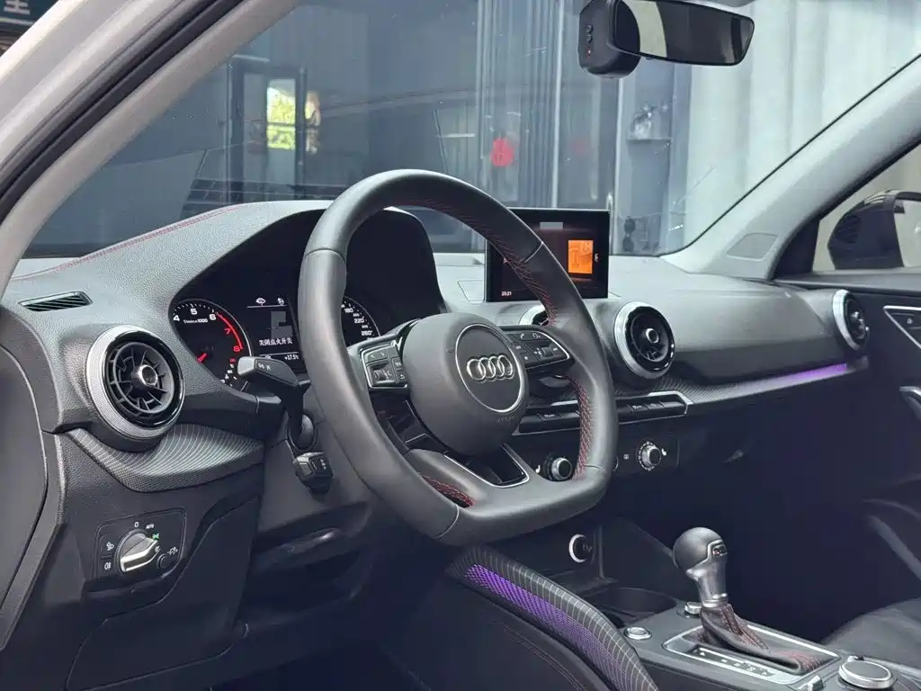 Audi Q2L — миниатюра 5