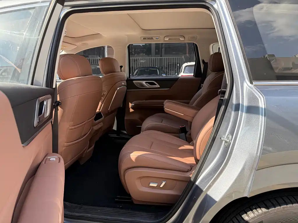 Wuling Xingguang L — миниатюра 11
