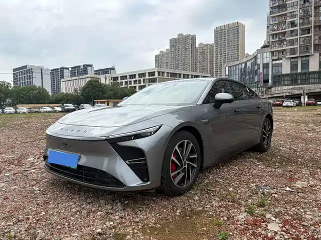 Exeed ES 2025 EREV Pro — фото 1