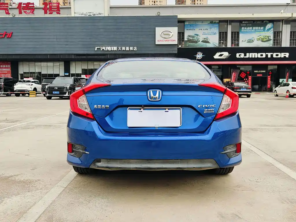 Honda Civic — миниатюра 7