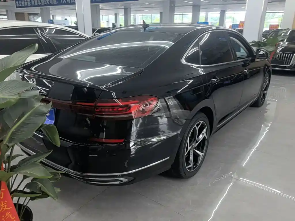 Volkswagen Passat 2024 330TSI Elite