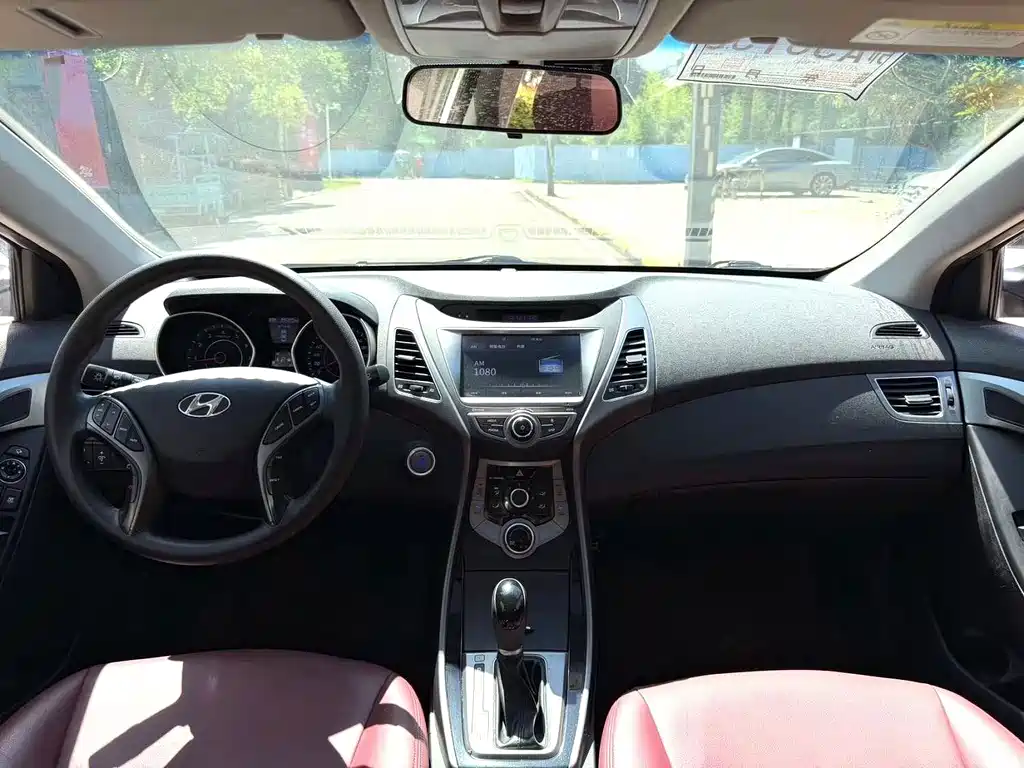 Hyundai Elantra Langdong — миниатюра 4