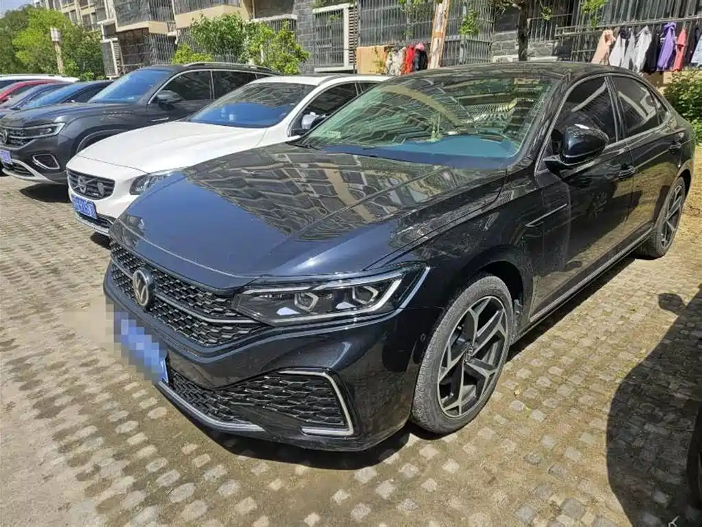 Volkswagen Passat 2024