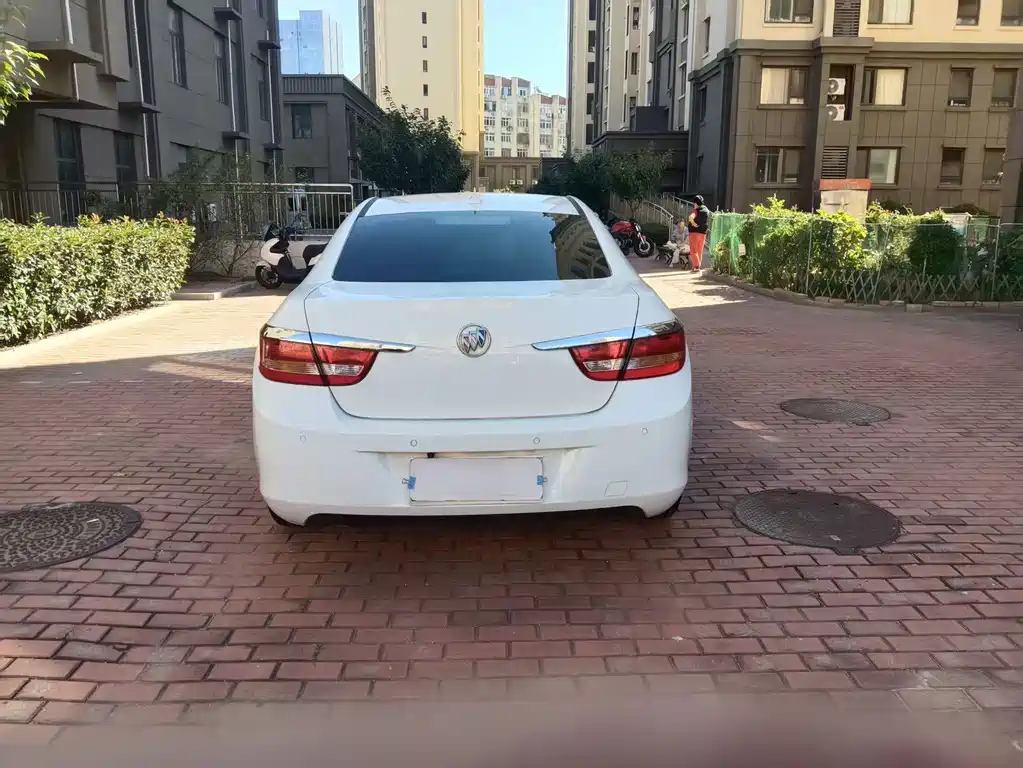 Buick Excelle — миниатюра 5