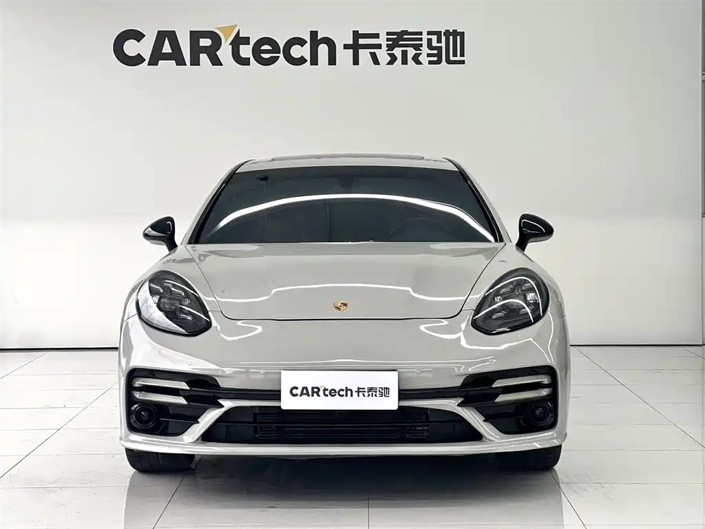 Porsche Panamera 2010 Panamera 4 3.6L