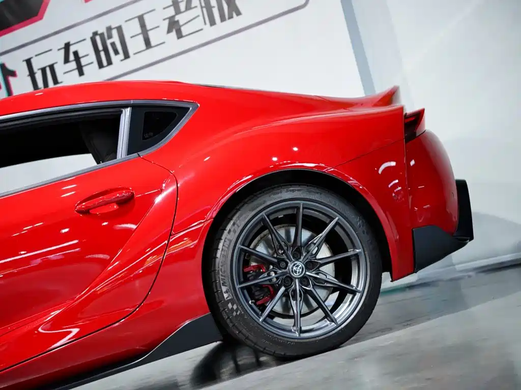 Toyota Supra — миниатюра 5
