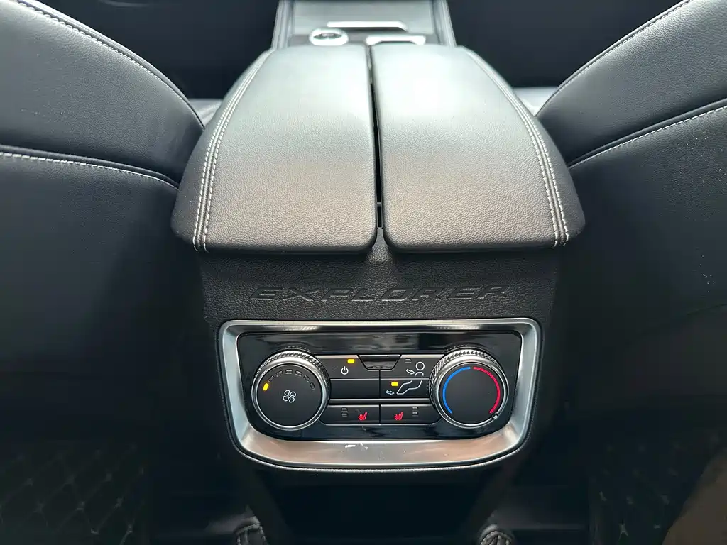 Ford Explorer — миниатюра 15