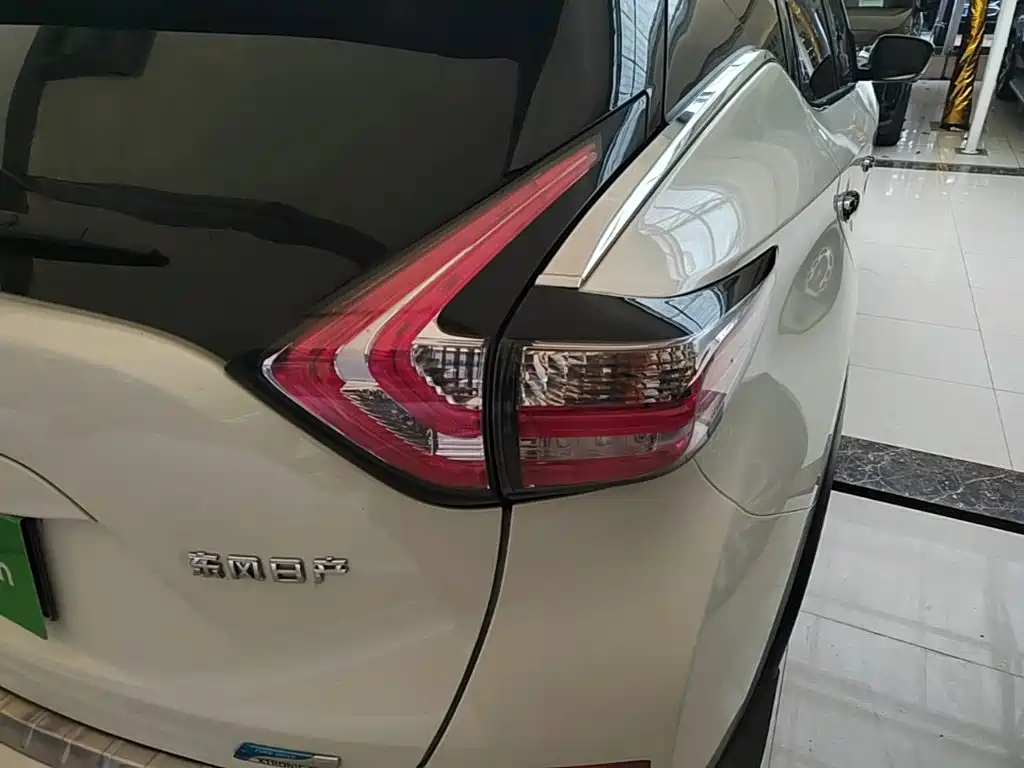 Nissan Murano — миниатюра 8