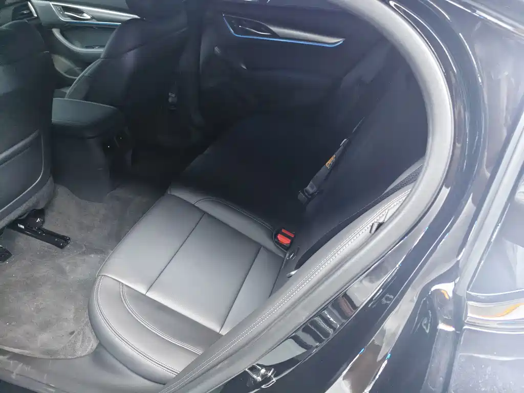 Cadillac CT5 — миниатюра 14