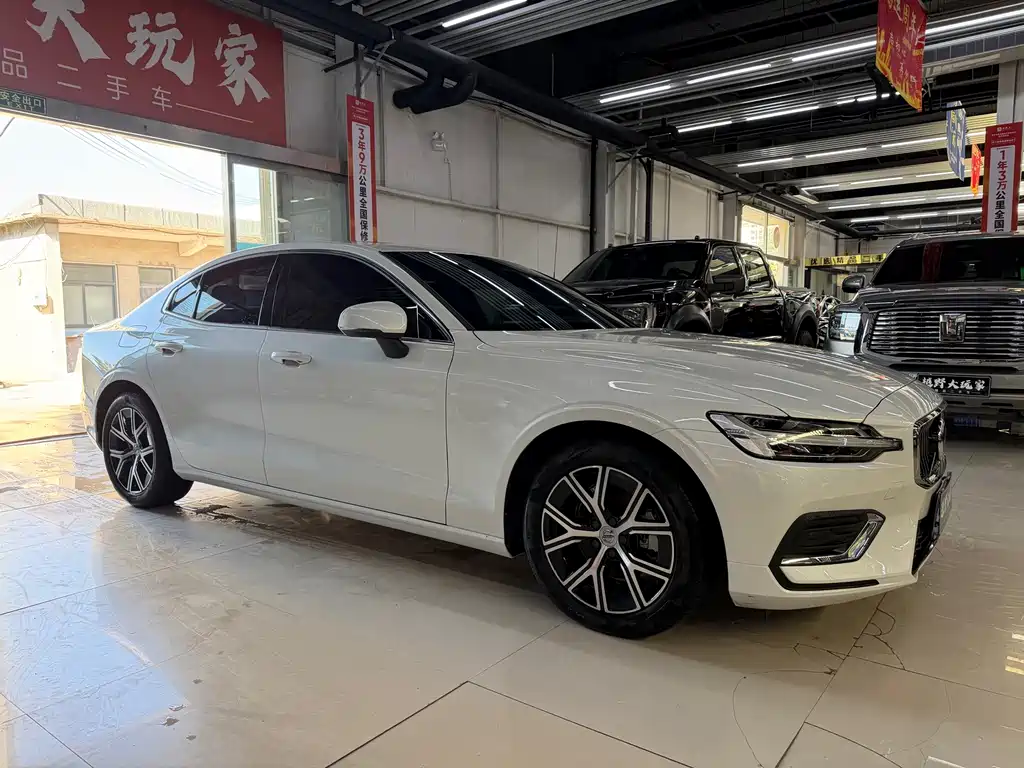 Volvo S60 — миниатюра 2