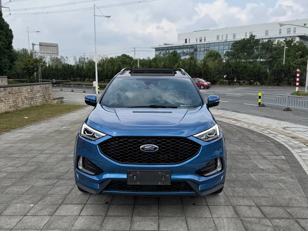 Ford Edge — миниатюра 2