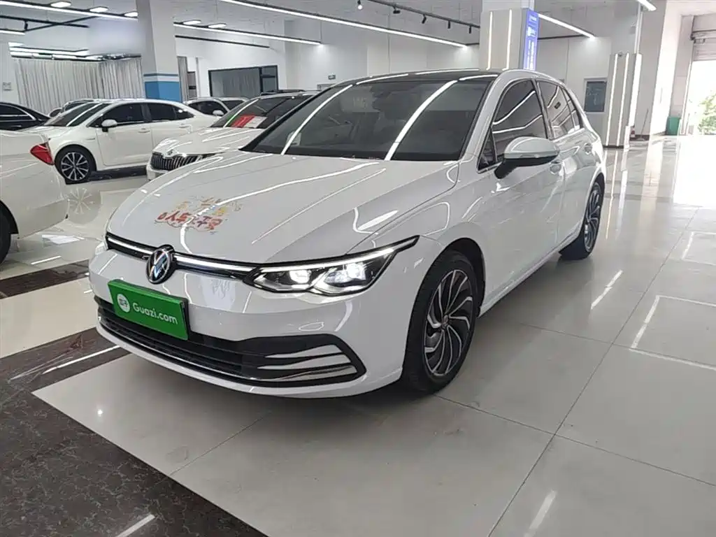 Volkswagen Golf 2021