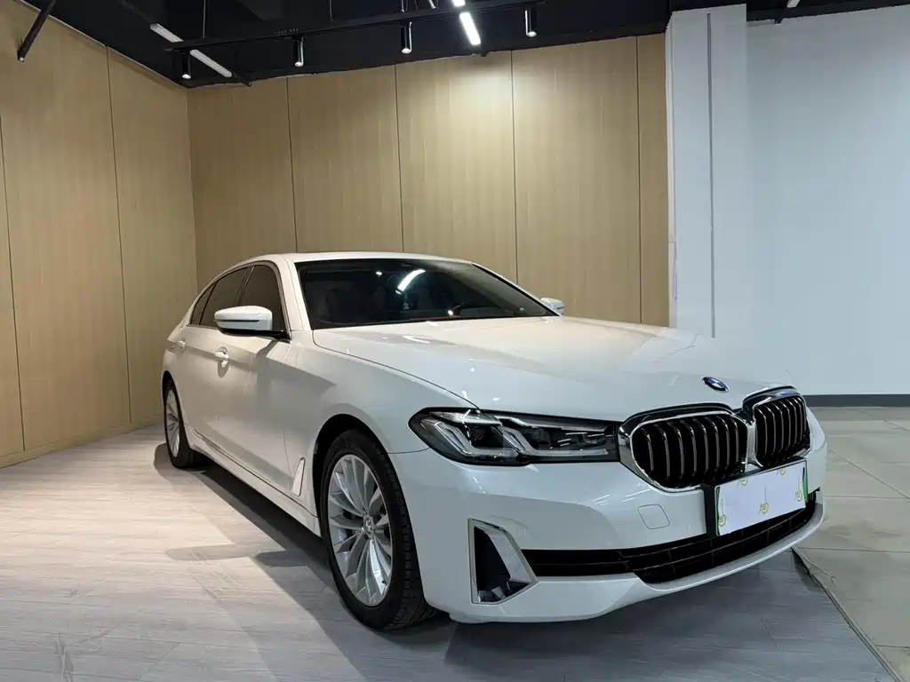 BMW 5 Series 5 2021 535Le Luxury