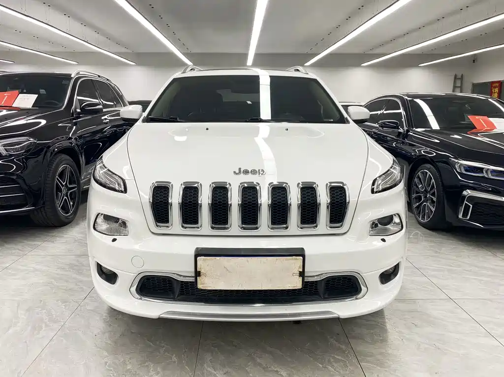 Jeep Cherokee — миниатюра 2