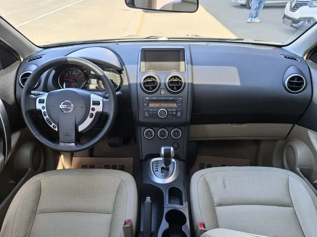 Nissan Qashqai 2012 2.0XV CVT 2WD