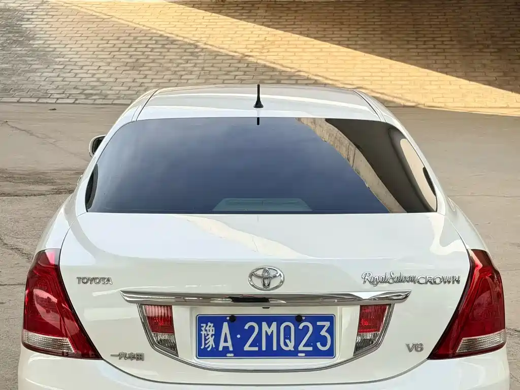 Toyota Crown 2010 3.0L Royal Saloon