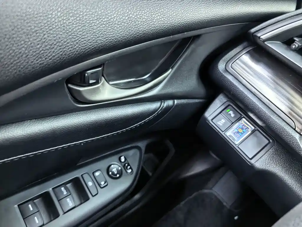 Honda Civic — миниатюра 11