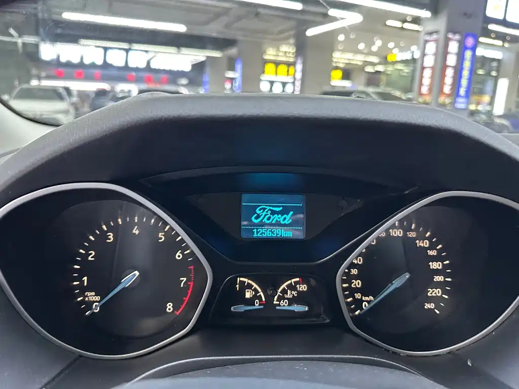 Ford Focus — миниатюра 6