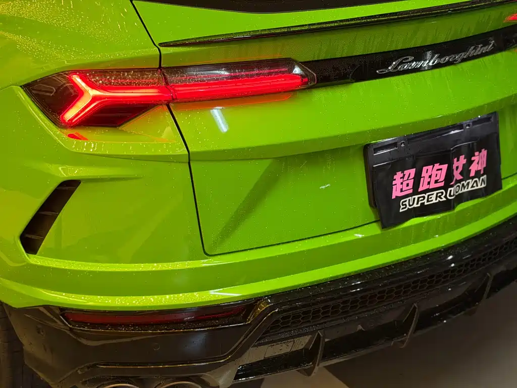 Lamborghini Urus — миниатюра 6