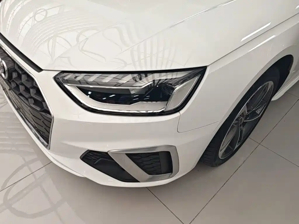 Audi A4L — миниатюра 24