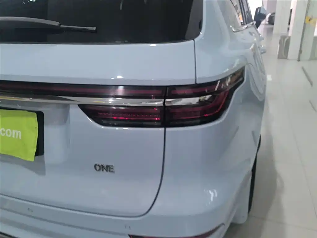 Li Auto ONE 2020 6 мест