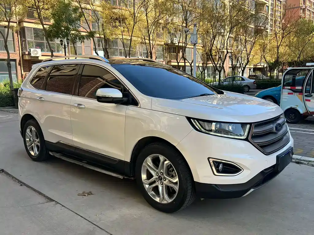 Ford Edge — миниатюра 2