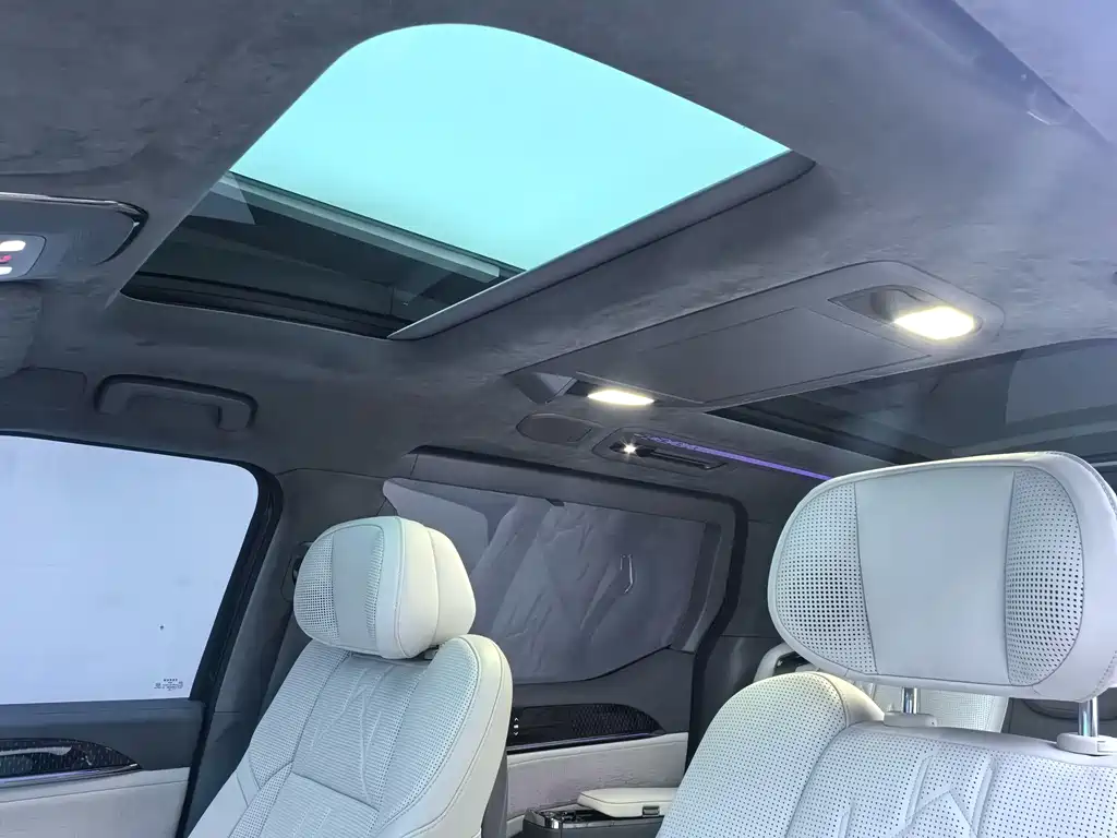 Zeekr 009 2024 мест Executive 108kWh