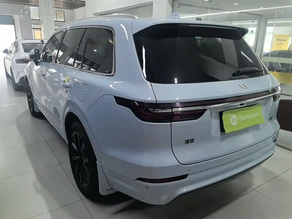 Li Auto ONE 2020 6 мест