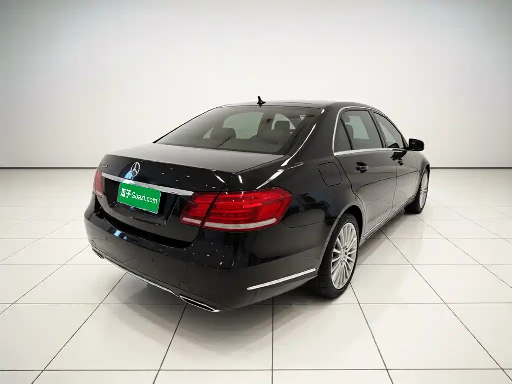 Mercedes-Benz E-Class — миниатюра 6