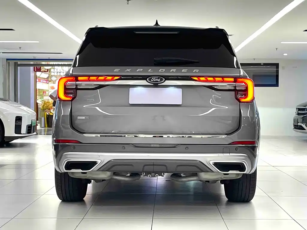 Ford Explorer — миниатюра 6