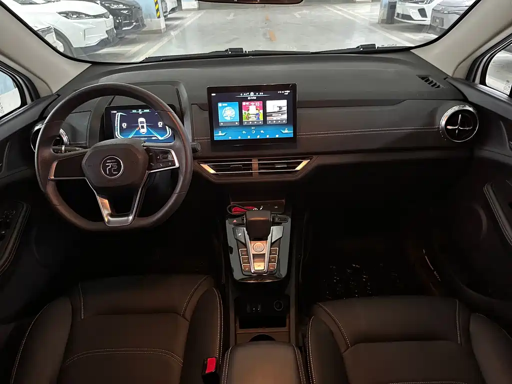 BYD Yuan EV — миниатюра 14