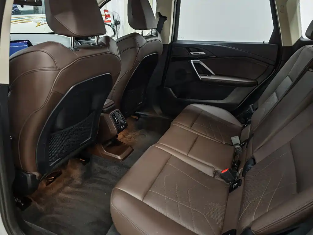 BMW X1 — миниатюра 10