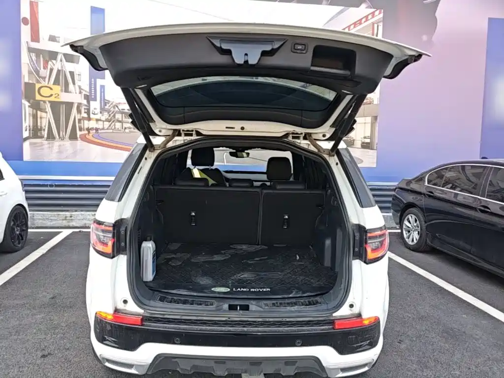 Land Rover Discovery Sport — миниатюра 19