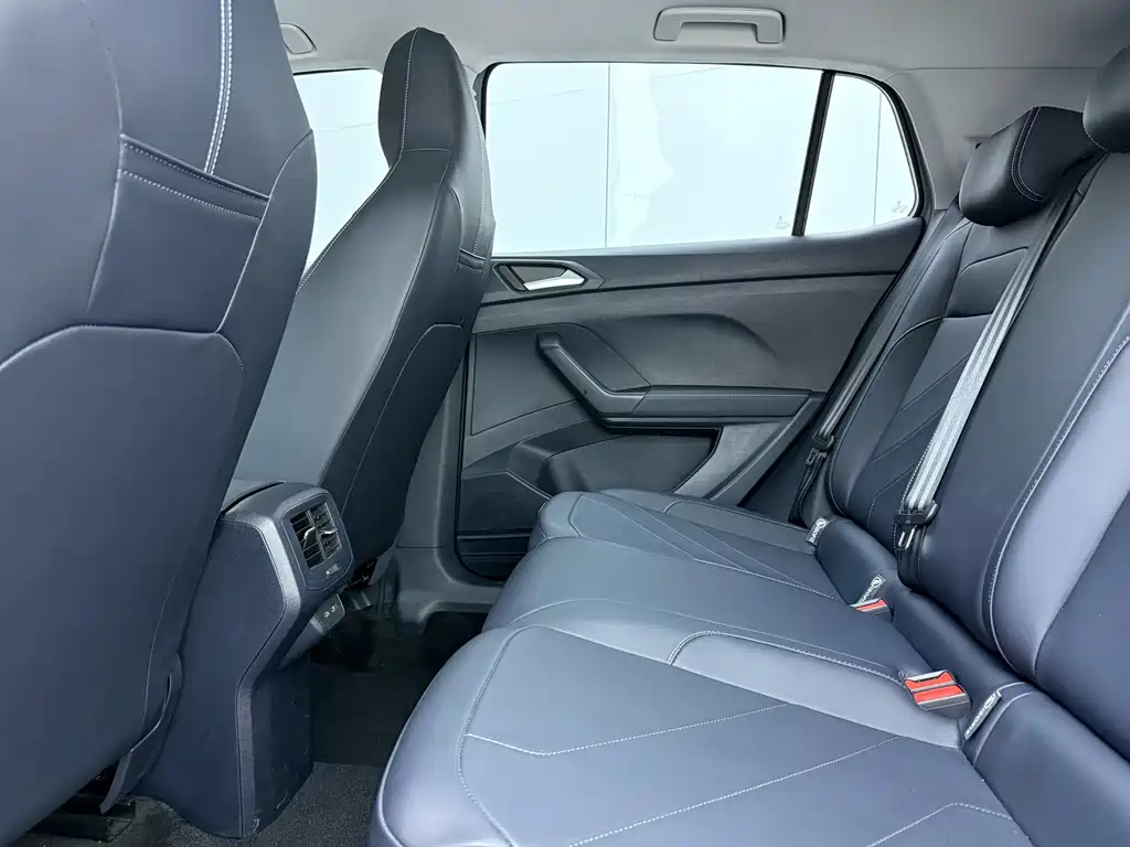 Volkswagen Tharu — миниатюра 10