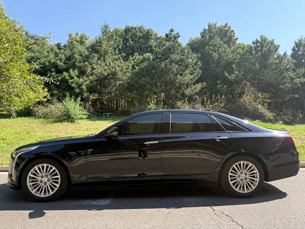 Cadillac CT6 — миниатюра 4