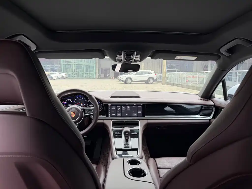 Porsche Panamera — миниатюра 15