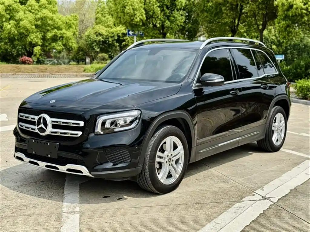 Mercedes-Benz GLB 2023