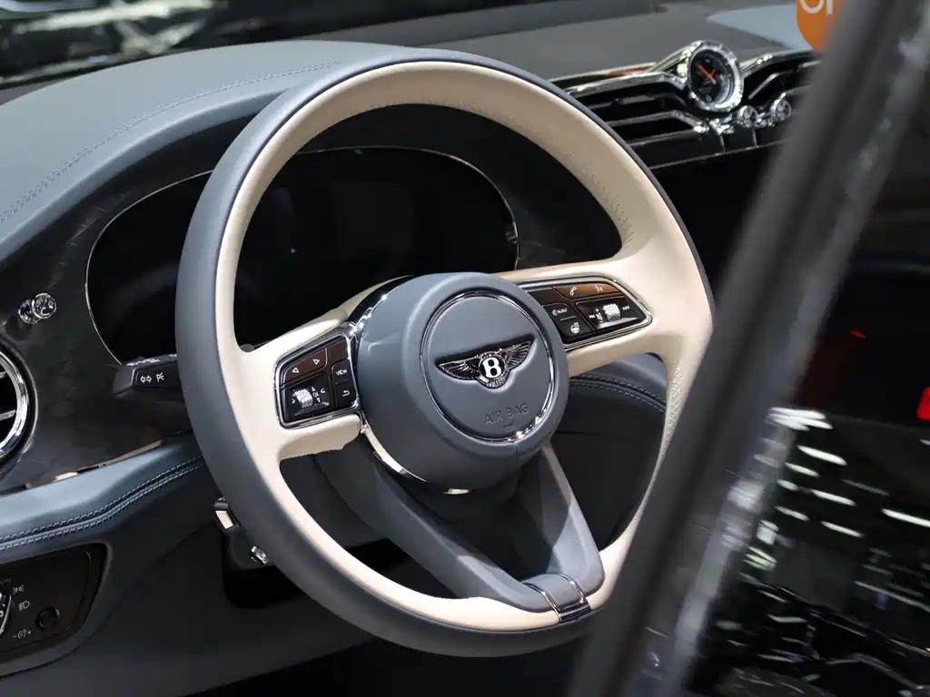Bentley Bentayga 2022 4.0T V8