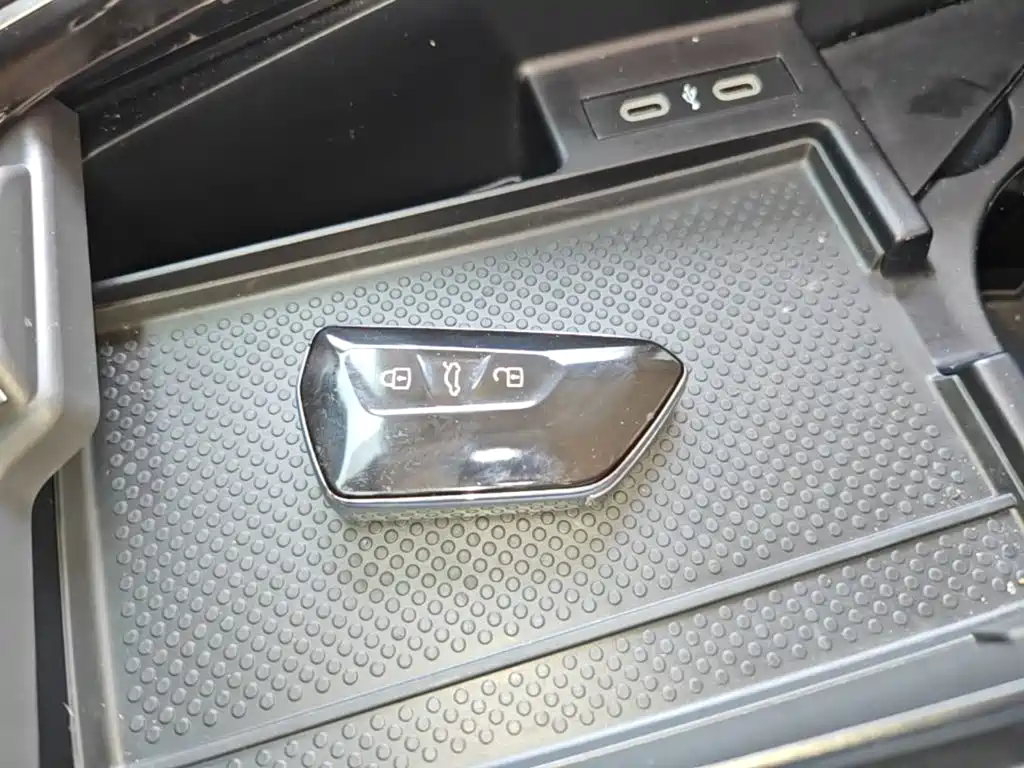 Volkswagen ID.6 X — миниатюра 9