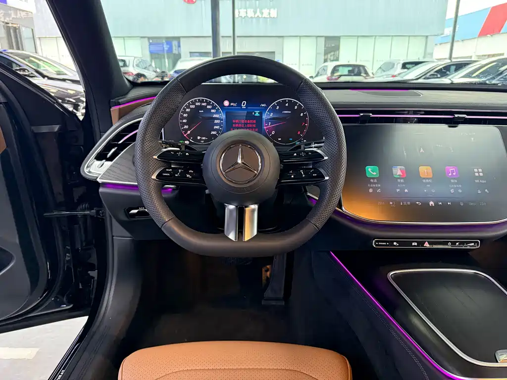 Mercedes-Benz E-Class — миниатюра 14