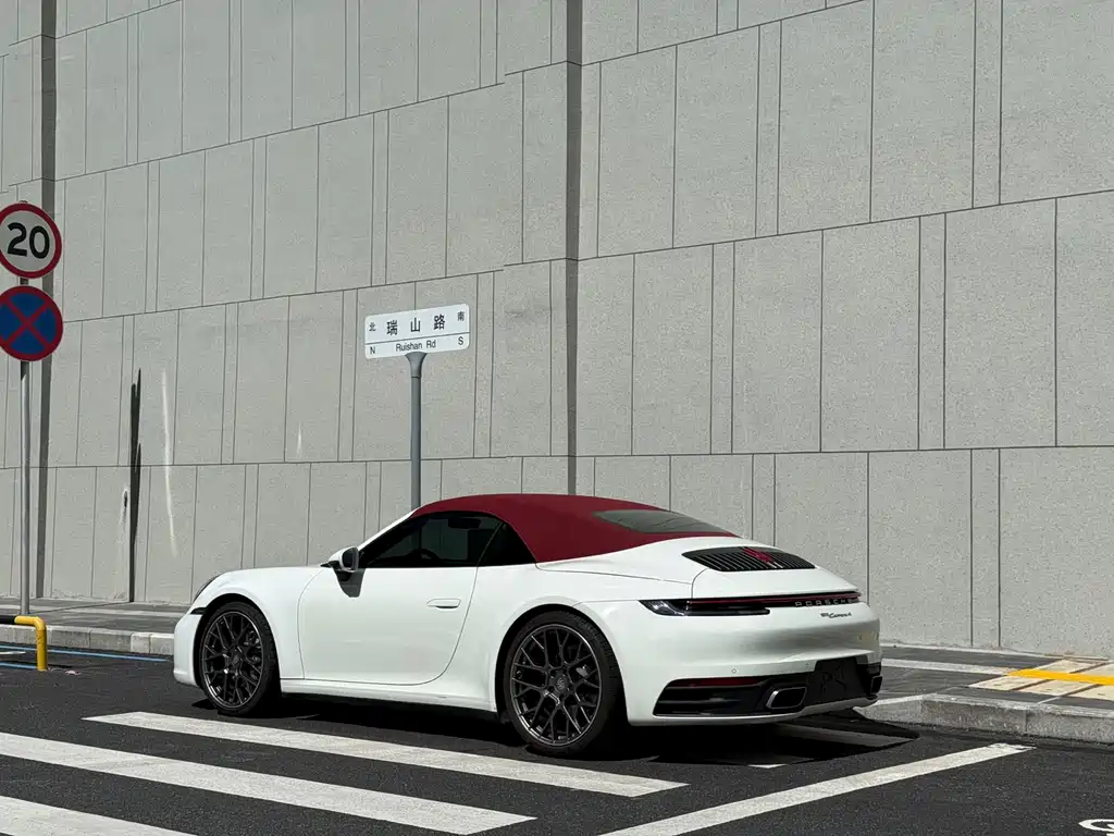 Porsche 911 2020 Carrera 4 Cabriolet 3.0T
