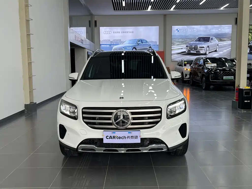 MERCEDES-BENZ GLB