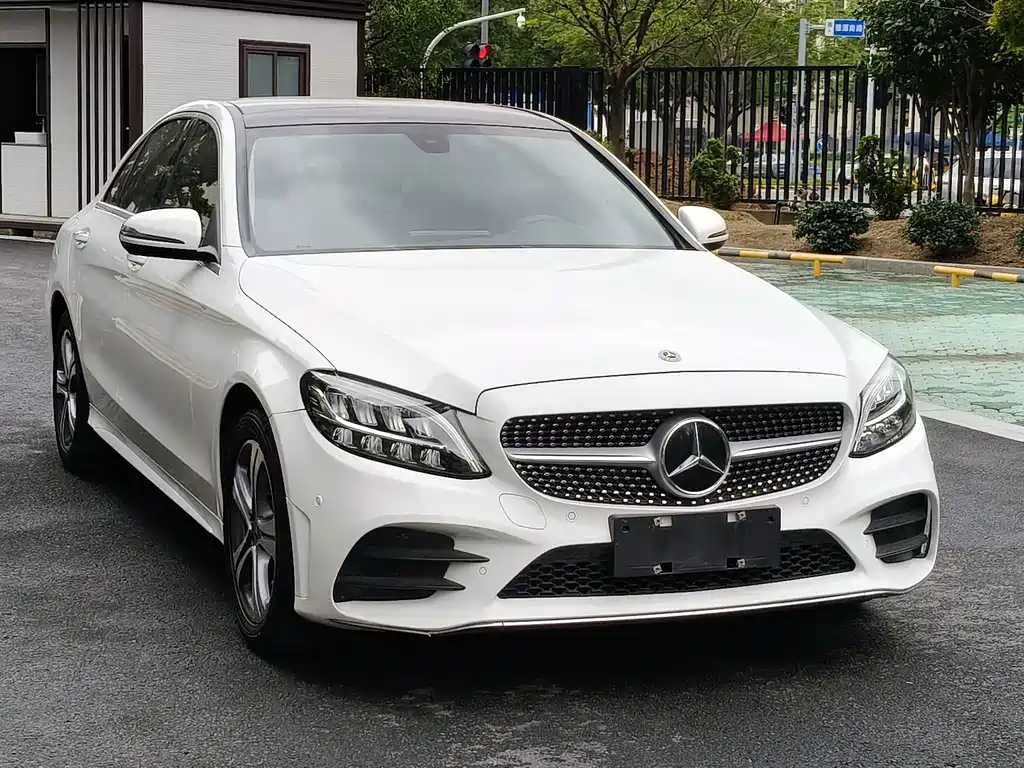 Mercedes-Benz C-Class — миниатюра 3