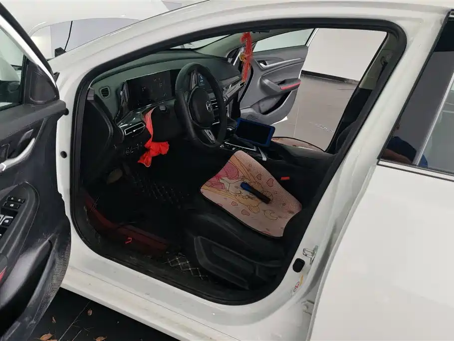 Changan Eado 2020 PLUS NE 1.4T GDI DCT Luxury